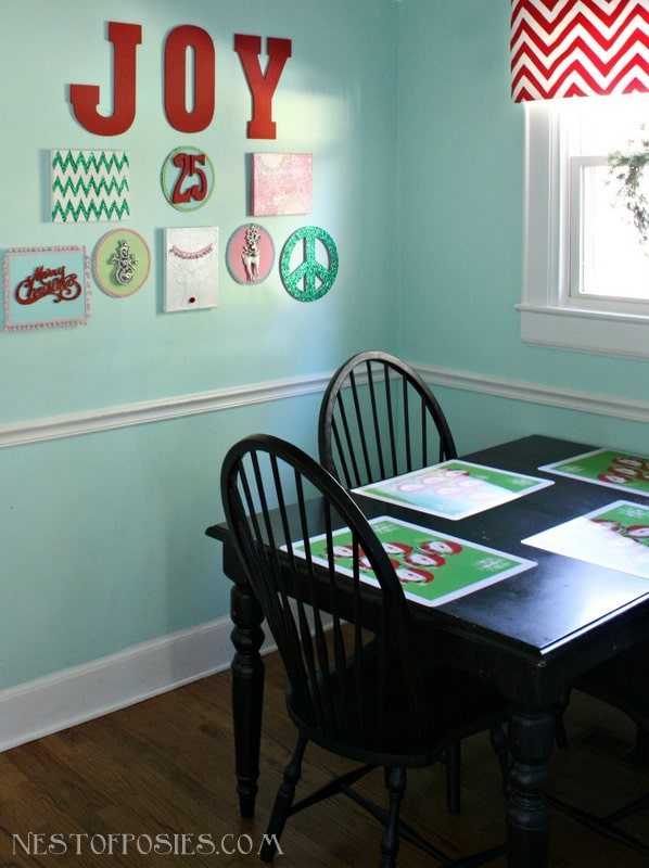 Make a #Christmas Gallery Wall at cetcu.com with NestofPosies.com