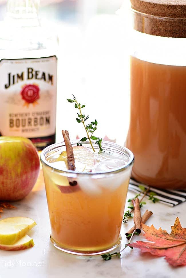 apple cider cocktail with Jim Beam bourbon