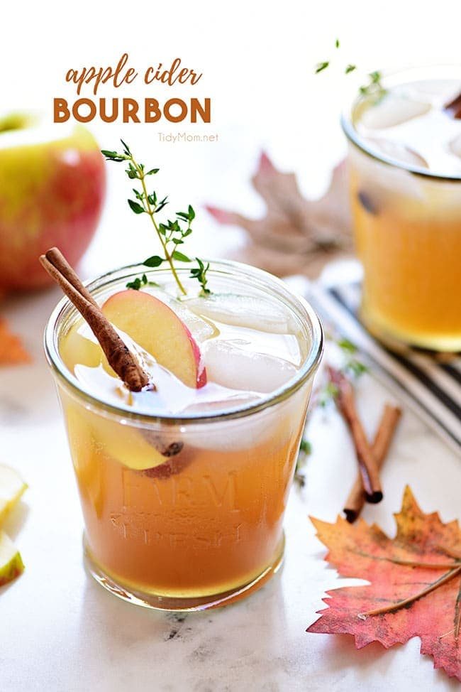 Easy Bourbon Apple Cider Cocktail {VIDEO}