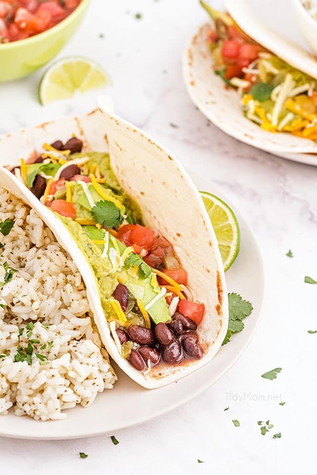 Fresh Avocado Tacos {VIDEO}