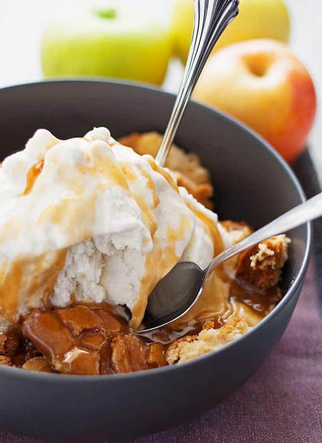 Best Comfort Food Meal Plan. Apple Cake Sundae from Honey & Birch. Get More meal plan recipes, printable and decor at cetcu.com