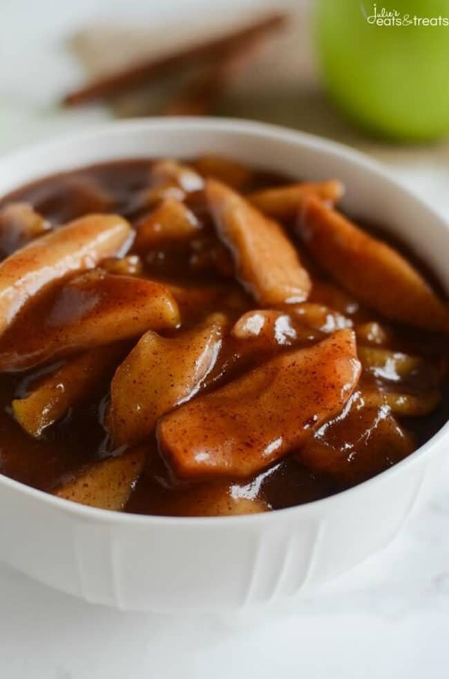 Best Comfort Food Meal Plan. Crockpot Cinnamon Apples from Julie's Eats & Treats. Get More meal plan recipes, printable and decor at cetcu.com