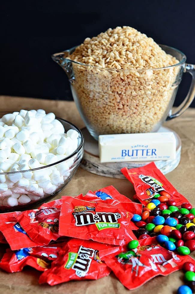 how to make the best rice krispie treats at home!! An easy recipe, anyone can follow at cetcu.com