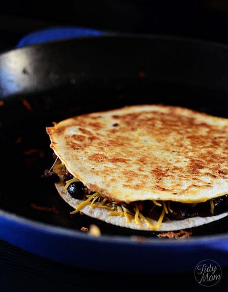 Cooked quesadilla at Cetcu
