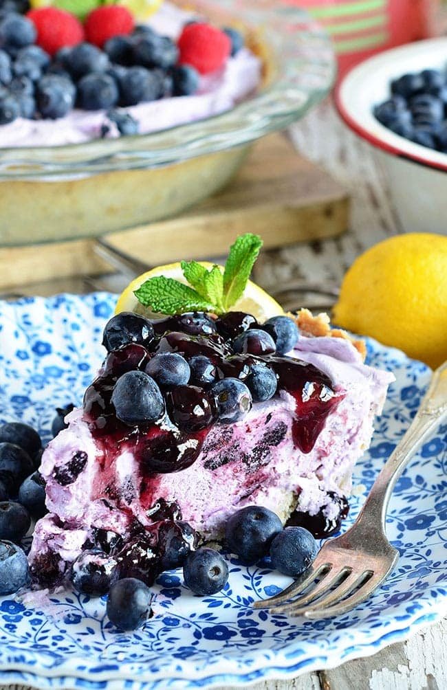 Blueberry Yogurt Pie {VIDEO}