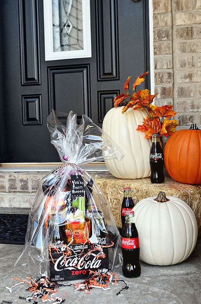 Coca-Cola Halloween Boo Basket with free You’ve been Booed printable at cetcu.com