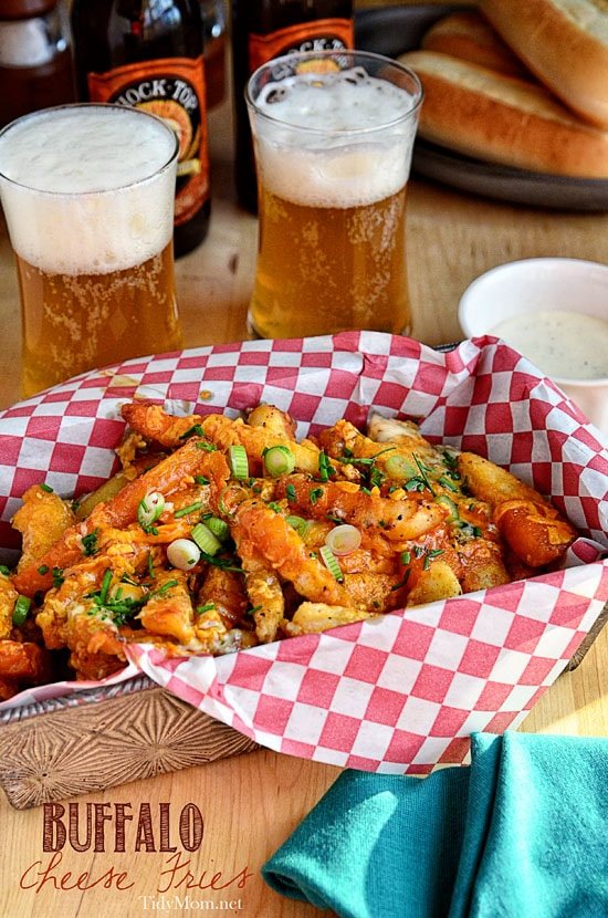 Buffalo Cheese Fries at Cetcu
