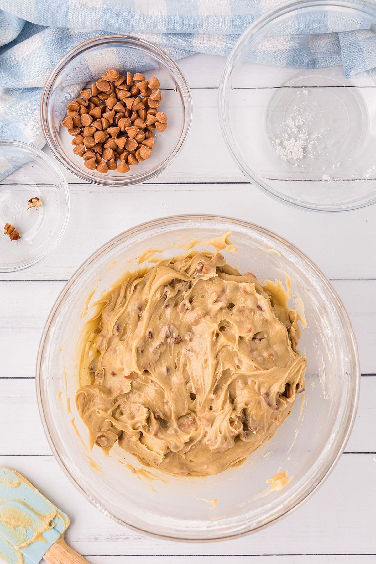 butterscotch brownie batter in a glass bowl