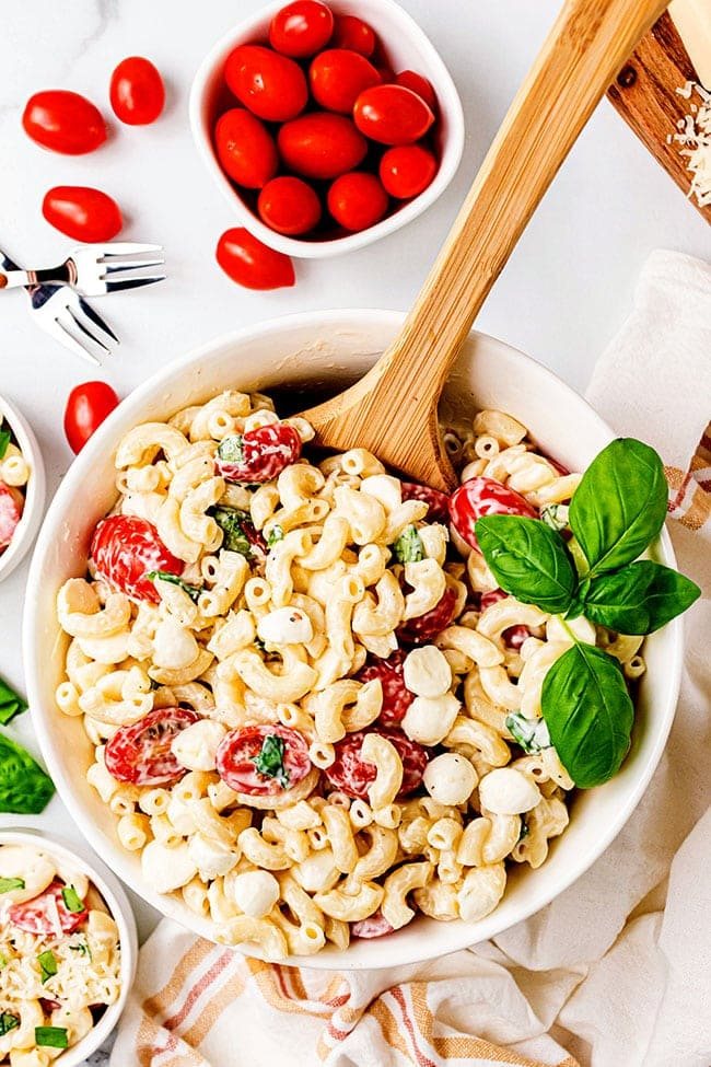 Creamy Caprese Macaroni Salad