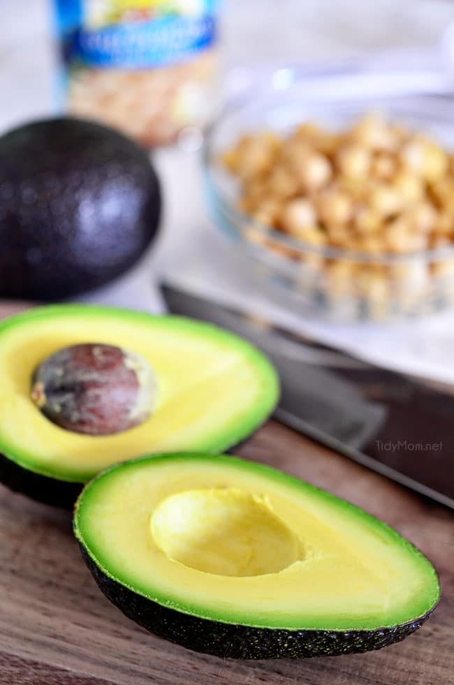 Avocado and chickpeas together make the most delicious sandwich spread! Get this Sweet Hot Chickpea Avocado Salad Sandwich recipe at cetcu.com