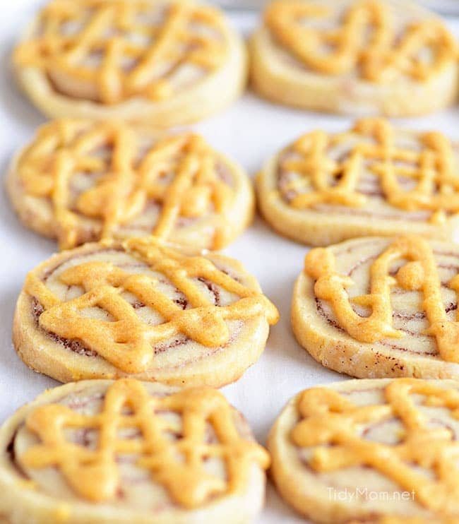 pan full of cinnamon roll cookies