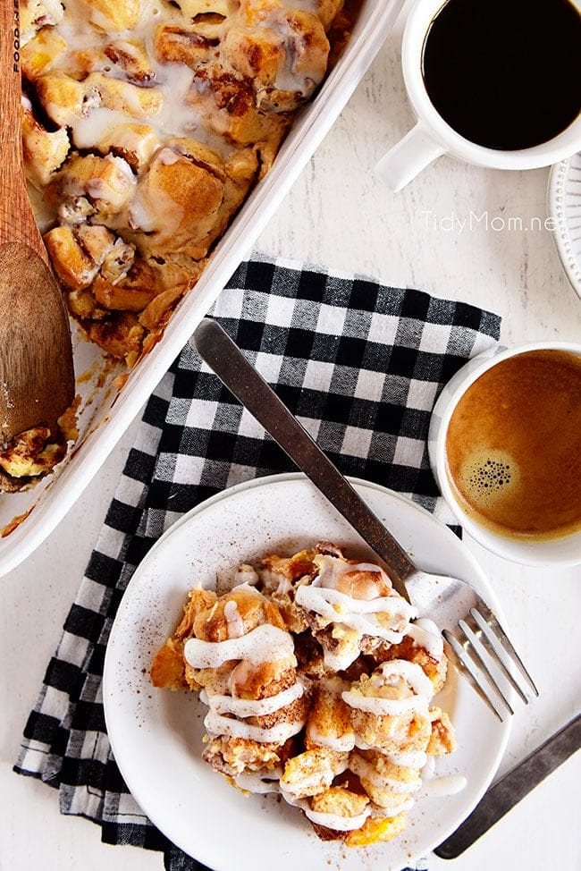 Cinnamon Roll Peach Cobbler on a plate