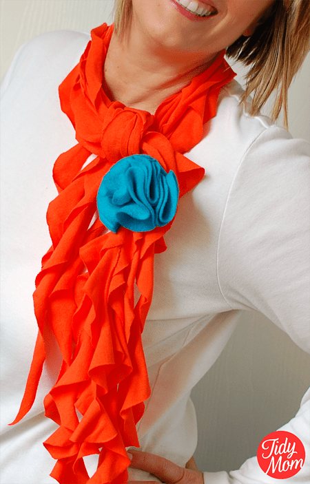 T-Shirt Scarf Tutorial {no sew}