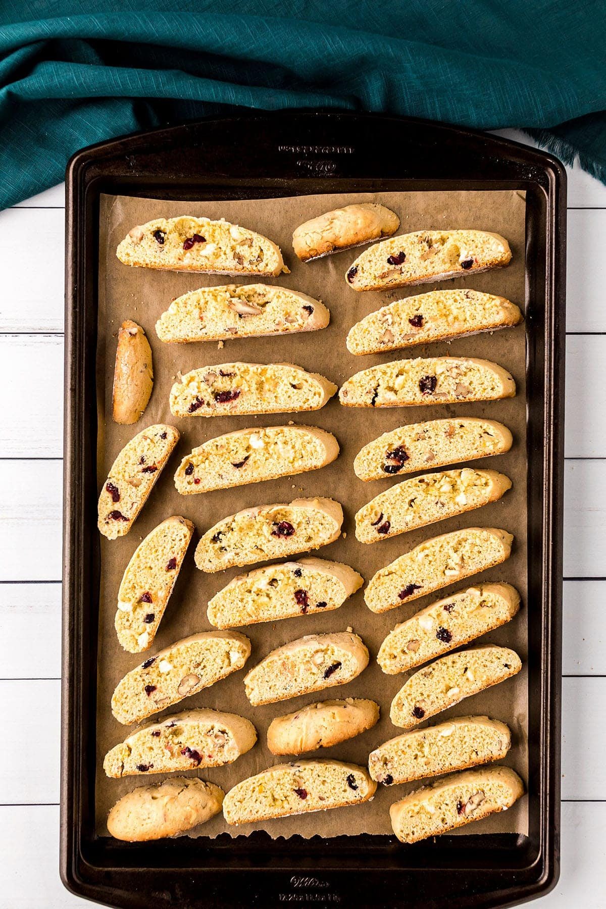 sliced biscotti