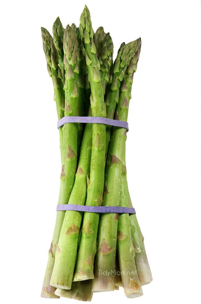 bundle of asparagus spears