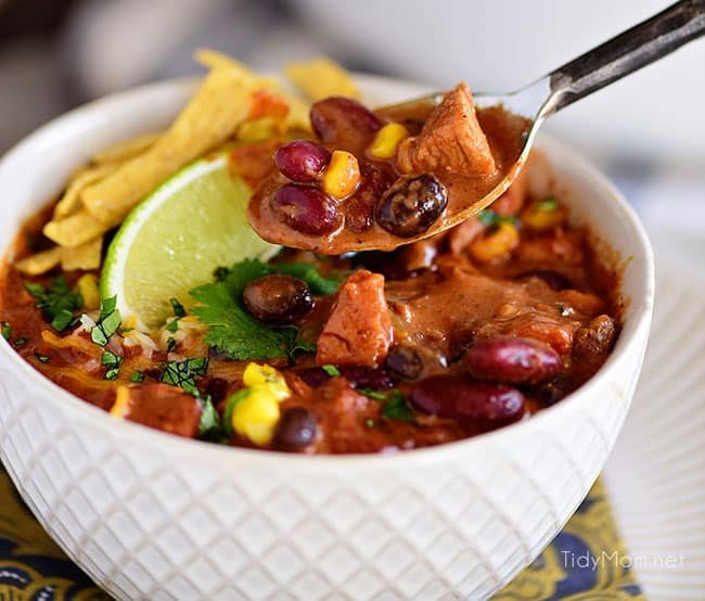 This flavorful Creamy Taco Chili is packed with lots of beans, chicken and other taco inspired ingredients. The perfect way to warm up on a chilly day! Printable recipe + video at cetcu.com