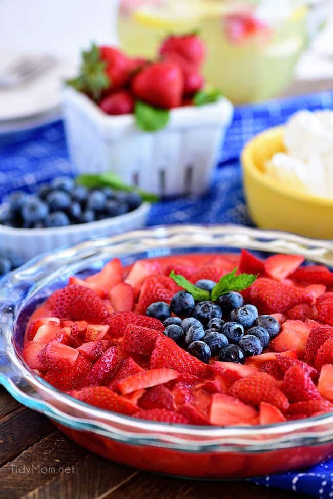 A simple strawberry pie with jello is the perfect skinny dessert. Just four guilt-free ingredients and you have a beautiful low-carb and diabetic friendly crustless jello pie. The WHOLE PIE is just 4 Weight Watchers Freestyle Points! Print