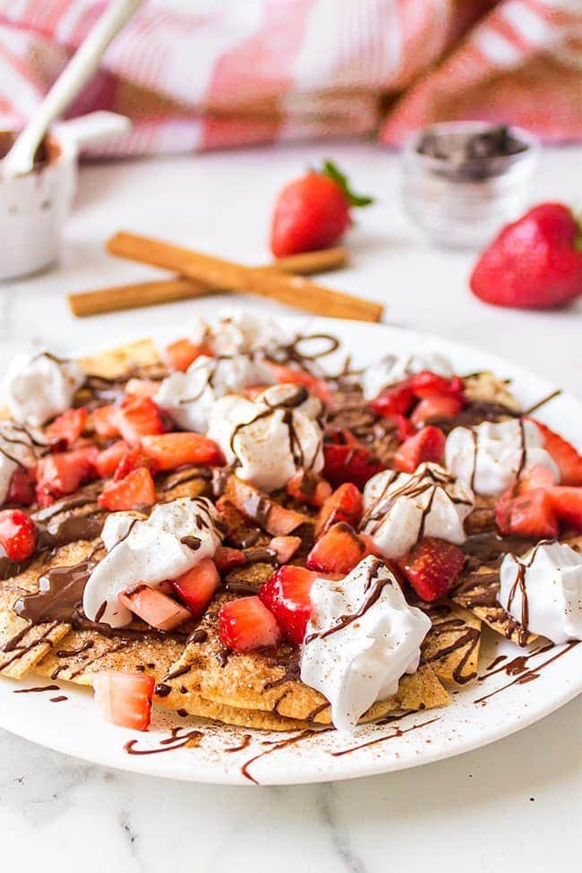 Strawberry & Chocolate Dessert Nachos (With Homemade Cinnamon Tortilla Chips)