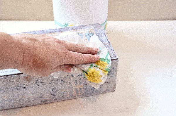 Clean-up-with-Bounty-Papertowels-at-Cetcu