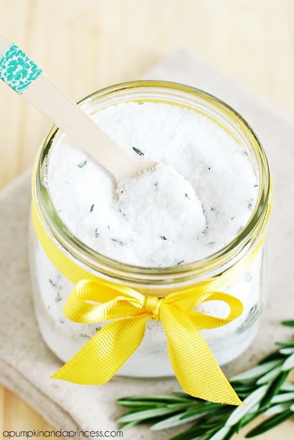 DIY Lemon Rosemary Bath Salts | recipe at cetcu.com