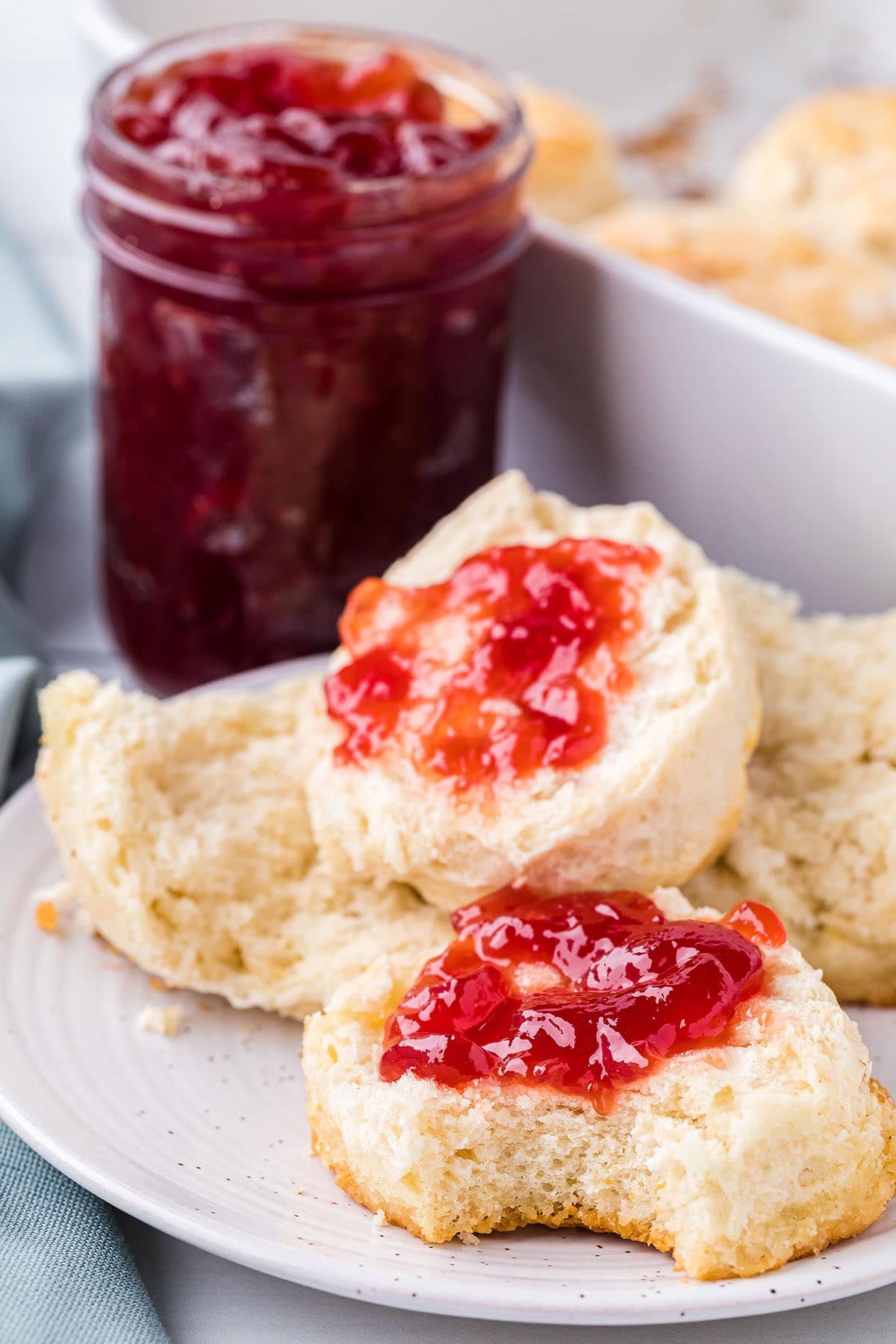 Easy 7Up Biscuits With Bisquick