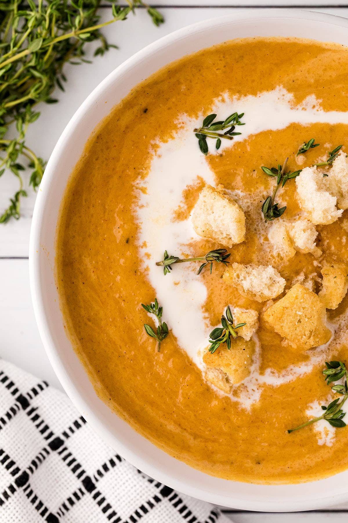 close up of a bowl of easy butternut squash soup