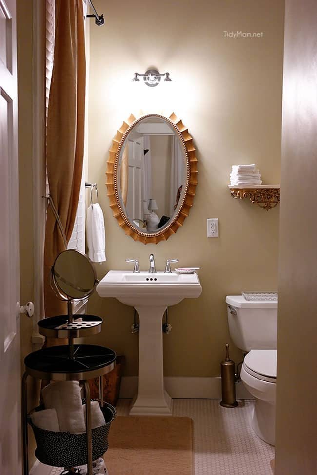 SouthernBelle Vacation Rentals - The Champagne Suite (one of the two full baths) in Historic Savannah, just a few blocks from the river. More Savannah travel, eats and sightseeing at cetcu.com