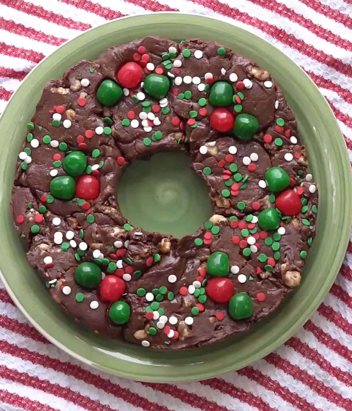 Christmas Holiday Five Minute Fudge Wreath at cetcu.com