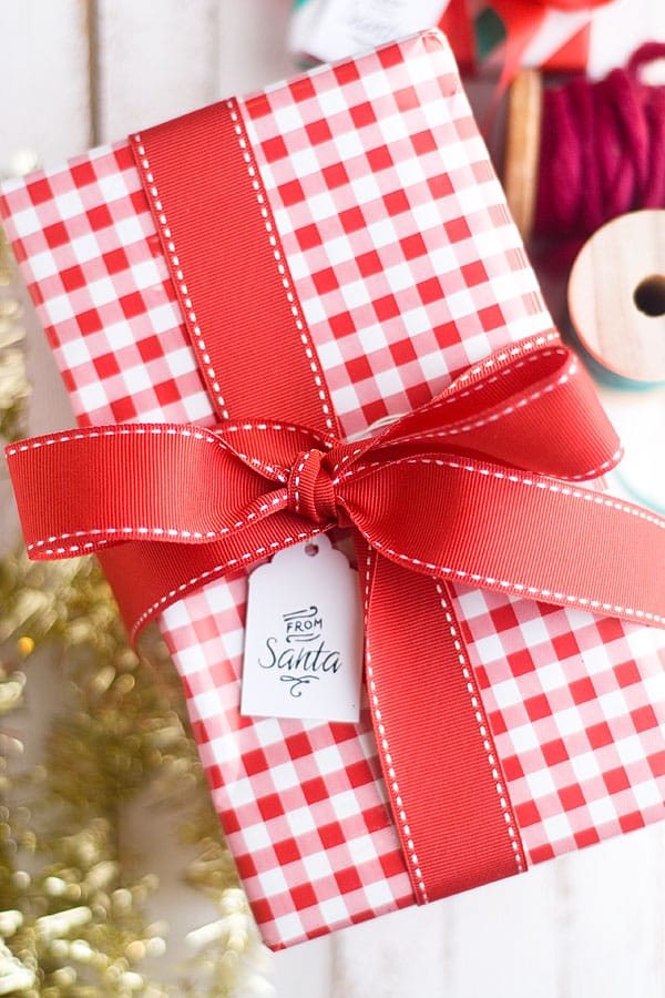 CUSTOMIZABLE Free printable Christmas Gift Tags at DIY Candy