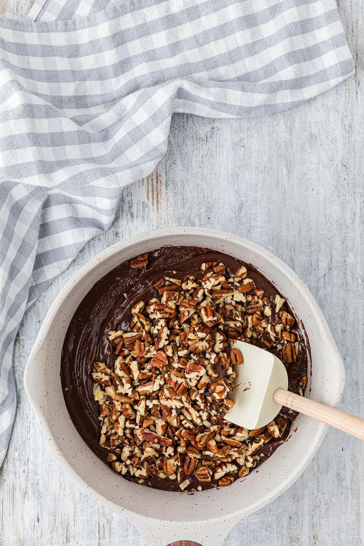 how to make fudge nut bars step 3