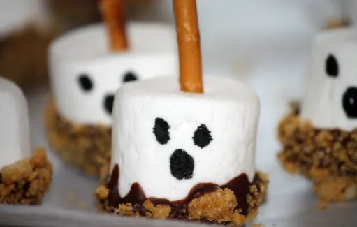 Smores Ghosts