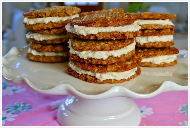 Oatmeal Creme Pies