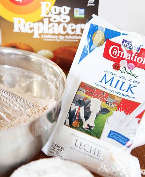 Cinnamon Shake & Pour Pancake Mix In A Jar. Details at cetcu.com