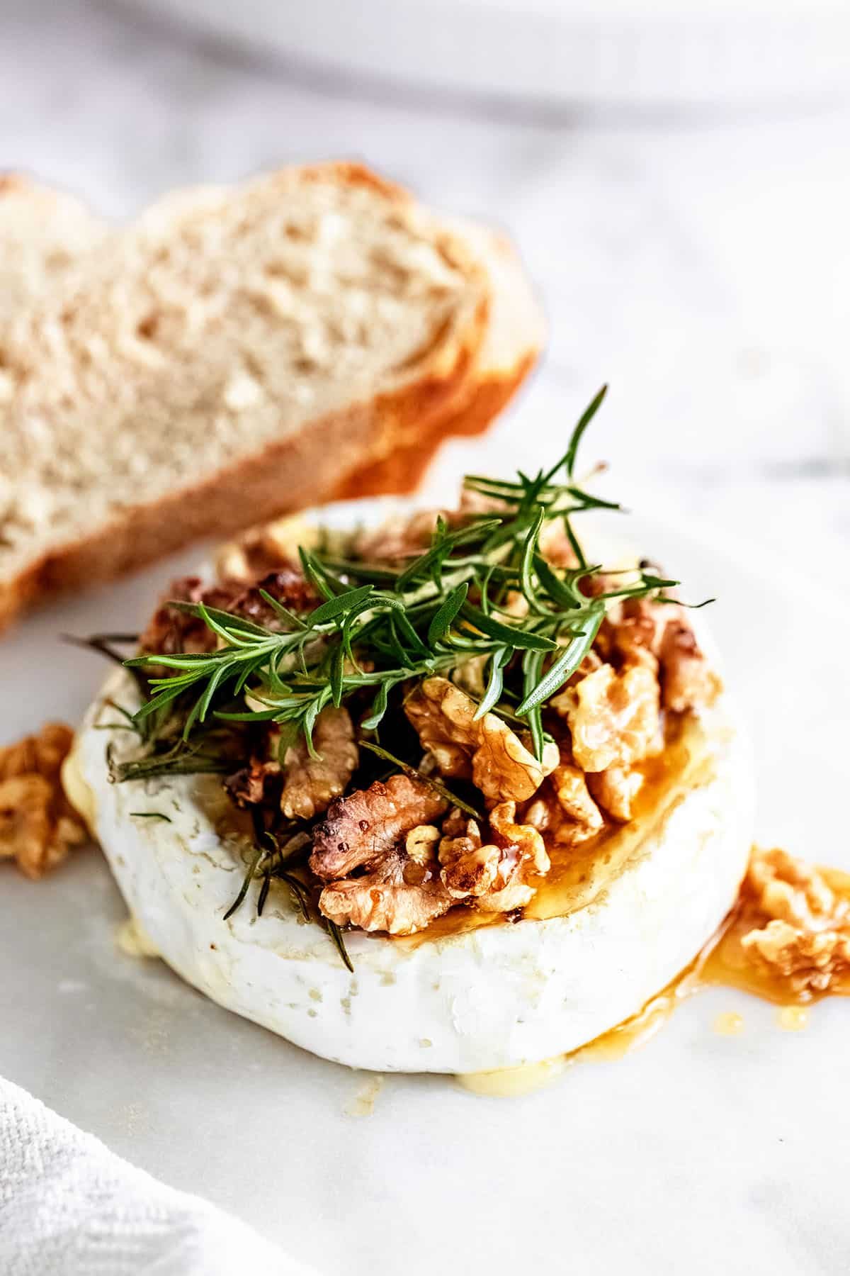 baked brie with honey, walnuts and fresh rosemary
