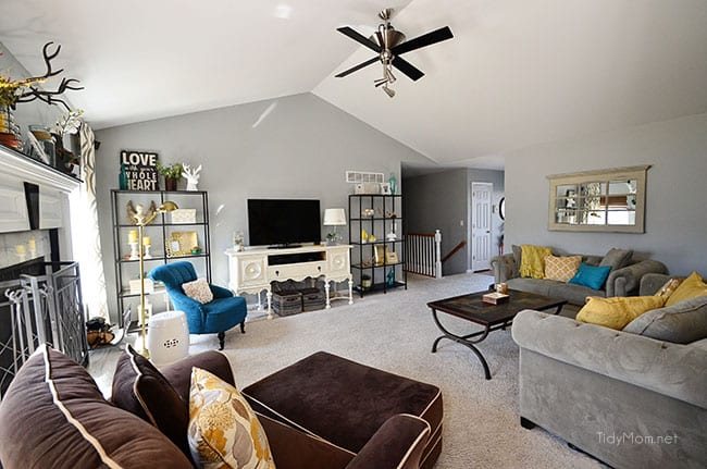Family Room makeover at cetcu.com #Techoration