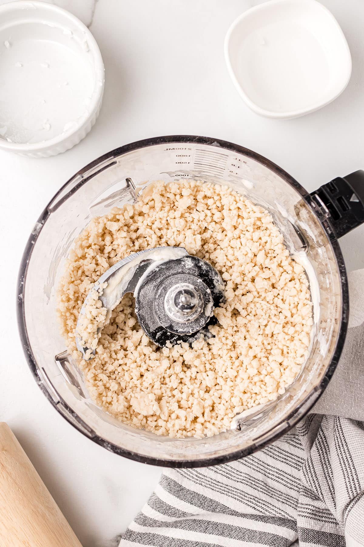 crumbly pie dough in food processor