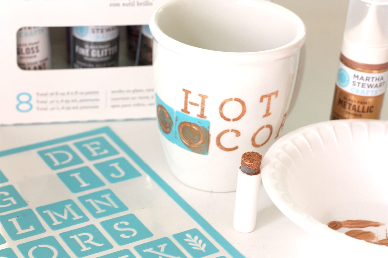 How to paint on ceramics