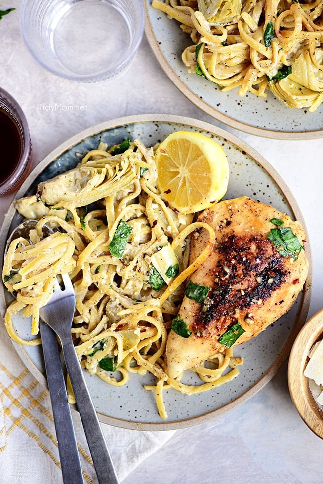 One-Pot Lemon Artichoke Pasta {VIDEO}
