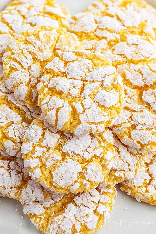 Lemon Cool Whip Cookies {VIDEO}