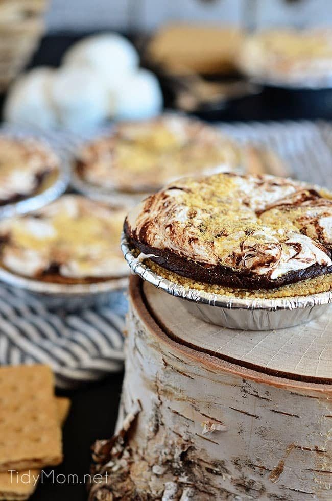 close up of a Mini S’more Pie