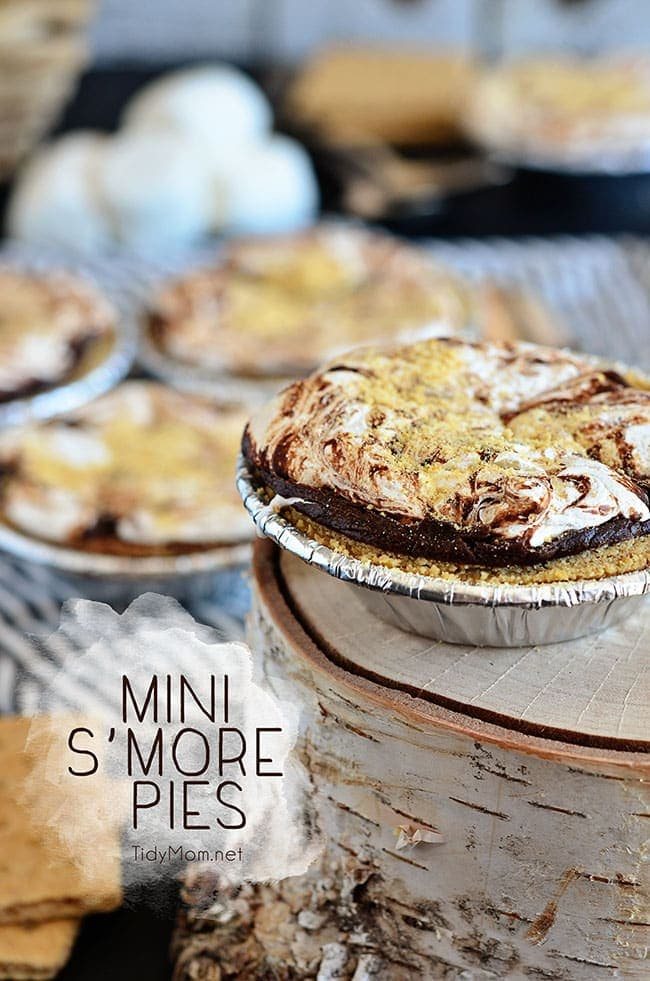 Mini S’more Pies {VIDEO}