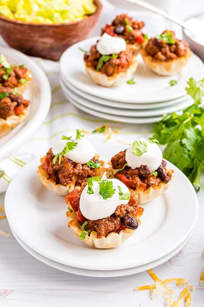 Mini Taco Bites With Phyllo Cups, Beef & Black Beans