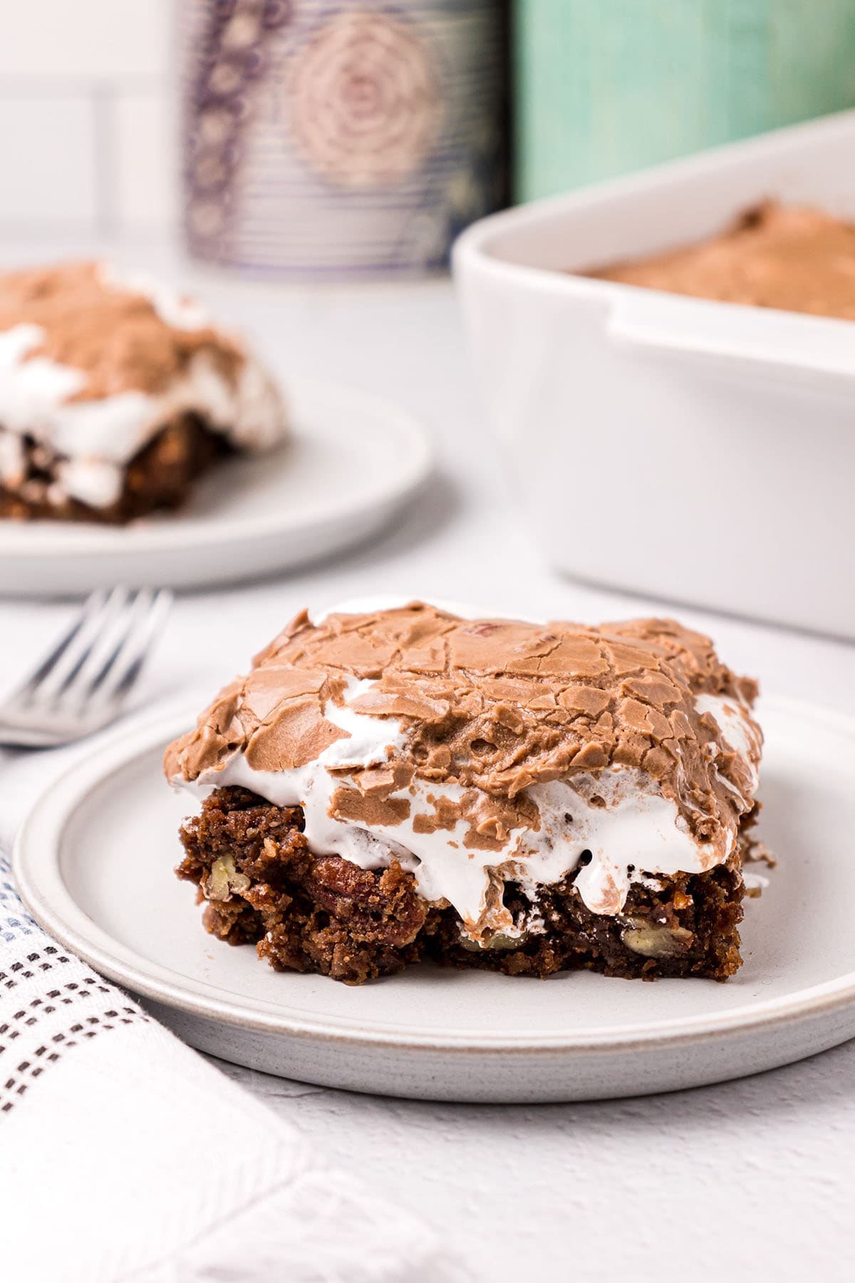 Easy Mississippi Mud Cake With Marshmallow Creme