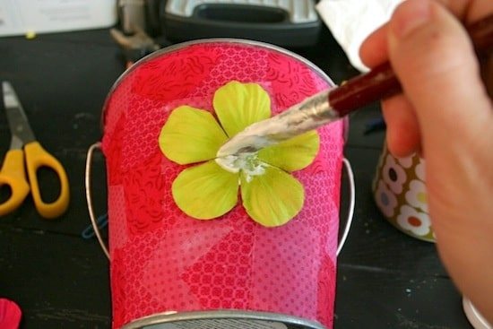 Glue-Down-Flower