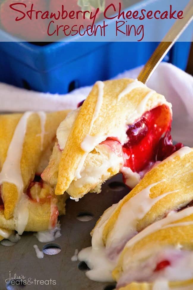 Mother’s Day Brunch Meal Plan recipes, printables and decor at cetcu.com - Strawberry Cheesecake Crescent Ring recipe