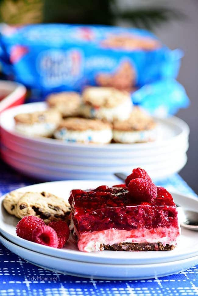 No-Bake Raspberry Cheesecake with Cookie Crust. Perfect make-ahead dessert fora summer BBQ or potluck Print the full recipe at cetcu.com