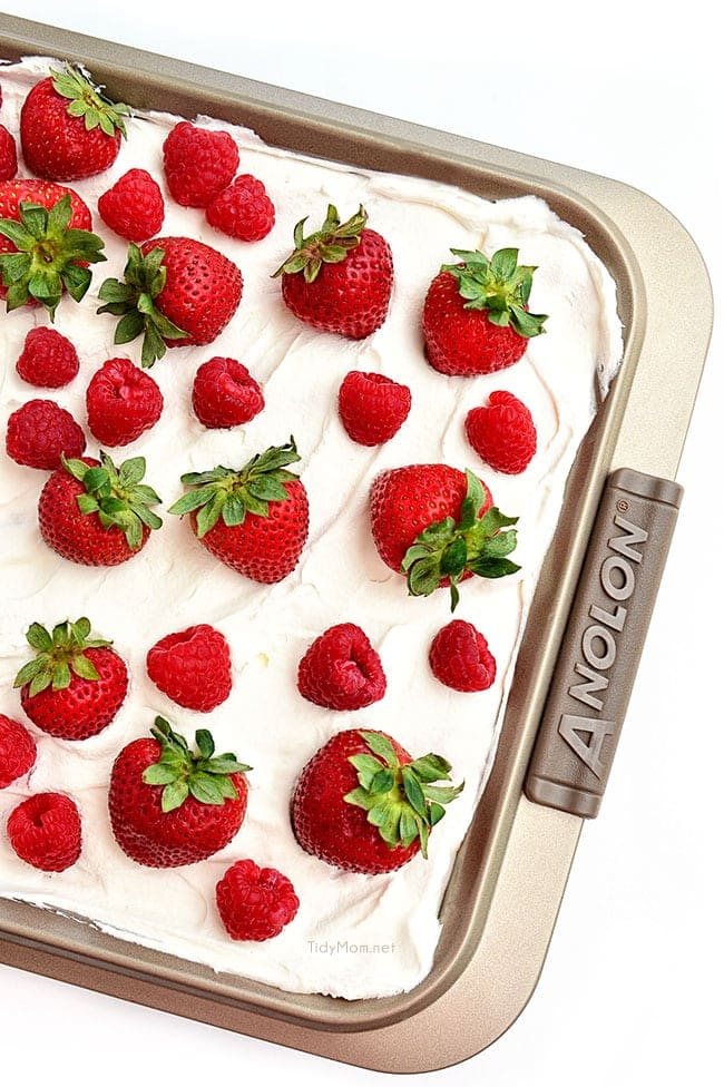 no-bake strawberry cheesecake dessert in a pan