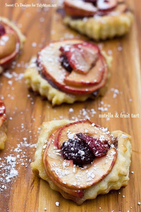 Delicious and incredibly easy to make! Nutella and Fruit Tart recipe from Sweet C's Designs at cetcu.com