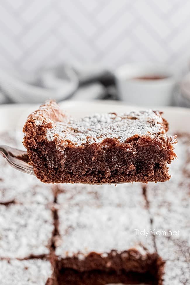 slice of Nutella gooey butter cake on a spatula