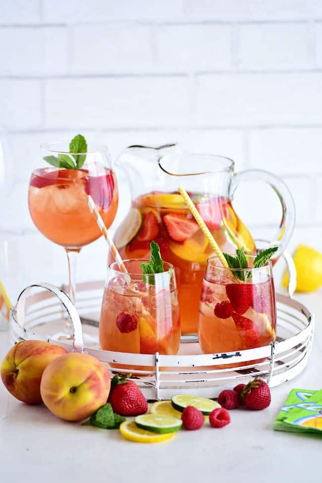 Summer Love! Peach Sangria Recipe (With Rosé)
